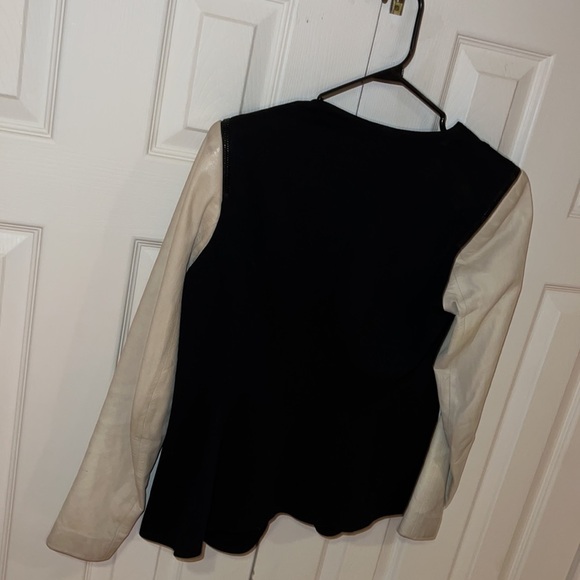 Theory Yasia Blazer with  Leather Sleeves - Picture 7 of 15